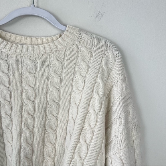 Aritzia Sunday Best Peggy Cable Knit Cropped Sweater Cream Wool Blend - Picture 4 of 6